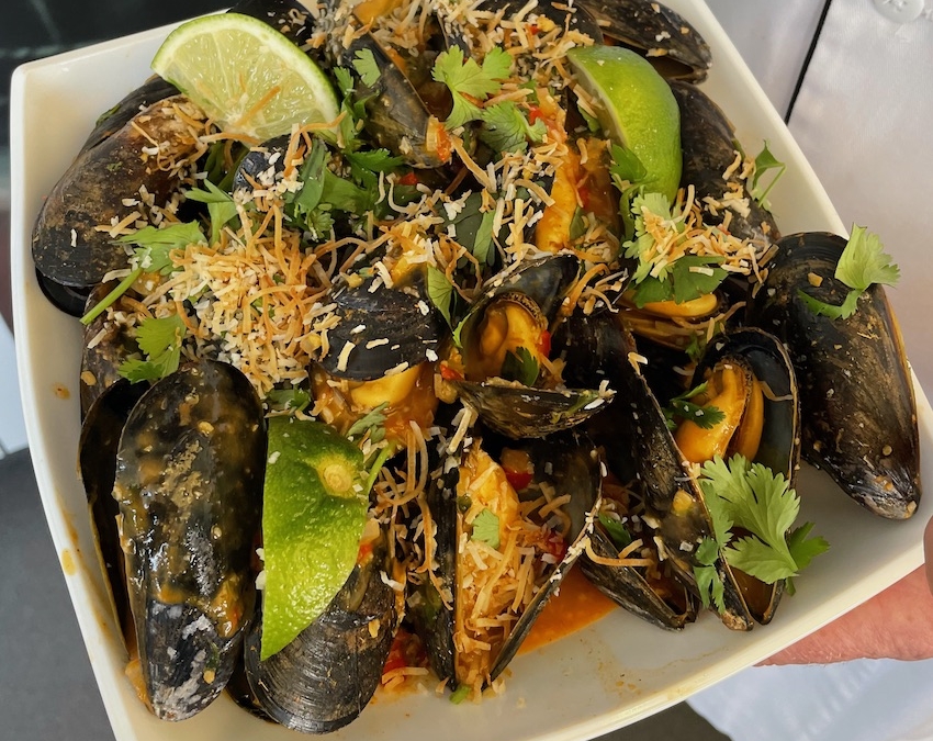 Thai Coconut Mussels￼